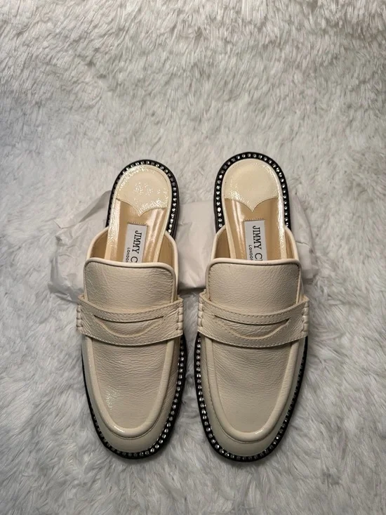 Jimmy Choo - Ronnie Flat in Latte - Picture 2 of 4